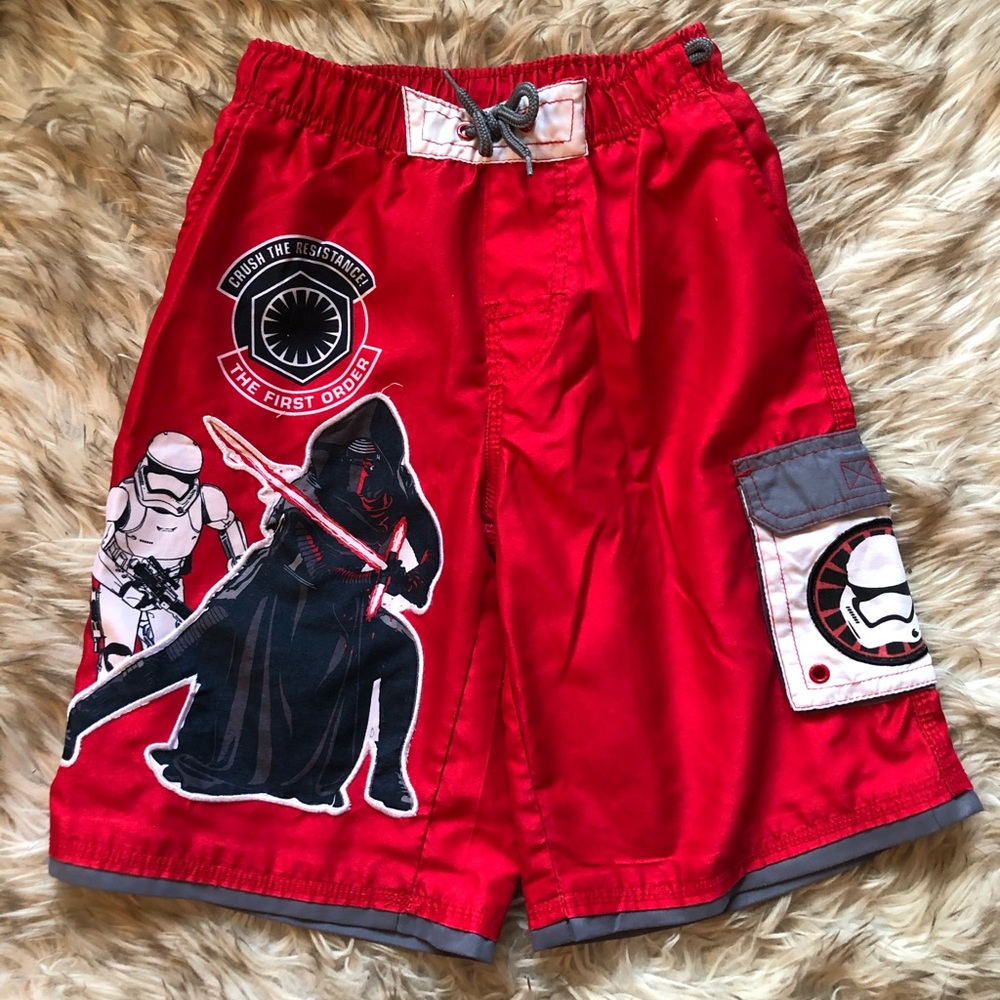Boys DISNEY STORE swim trunks 9/10 STAR WARS